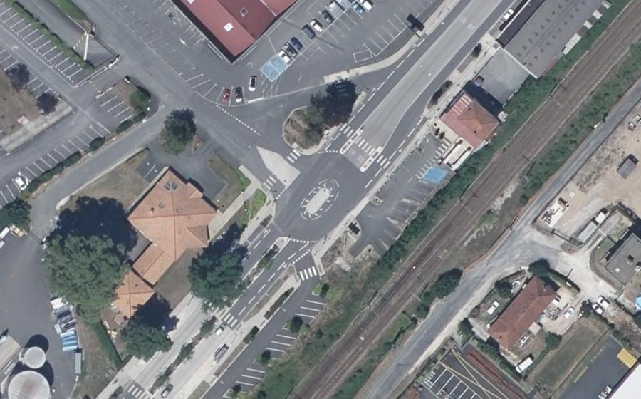 Vue aérienne du Rond-point anonyme n°1000052121