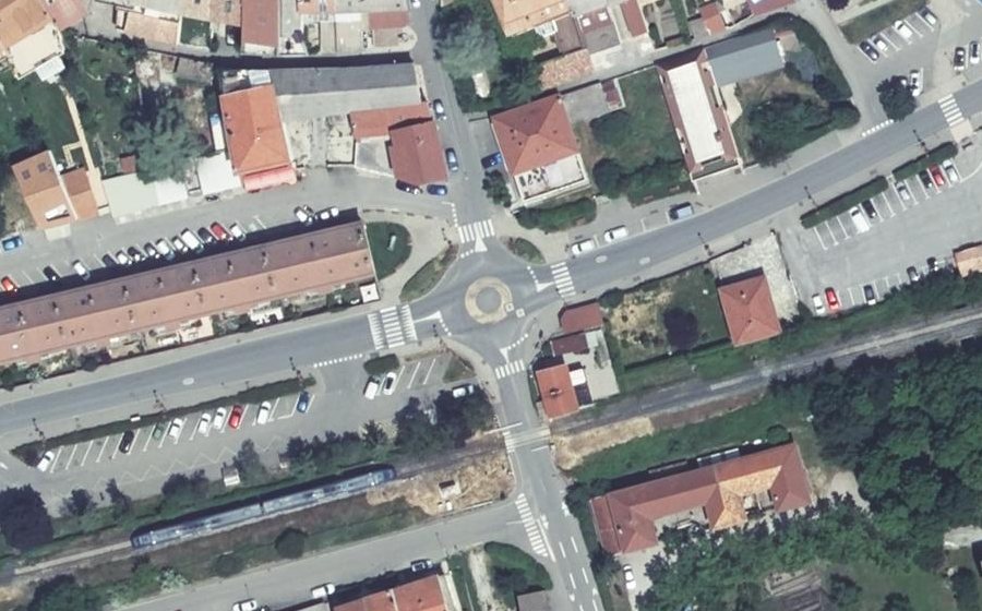 Vue aérienne du Rond-point anonyme n°1000249065