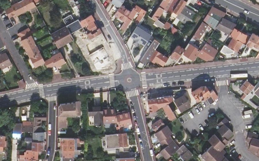 Vue aérienne du Mini-giratoire n°26984410