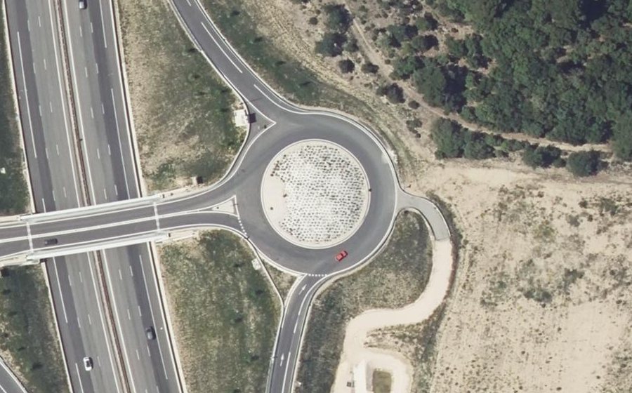 Vue aérienne du Rond-point anonyme n°1000293919