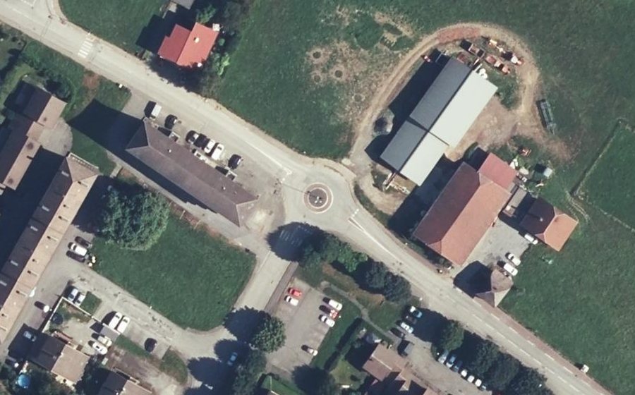 Vue aérienne du Mini-giratoire n°31898401