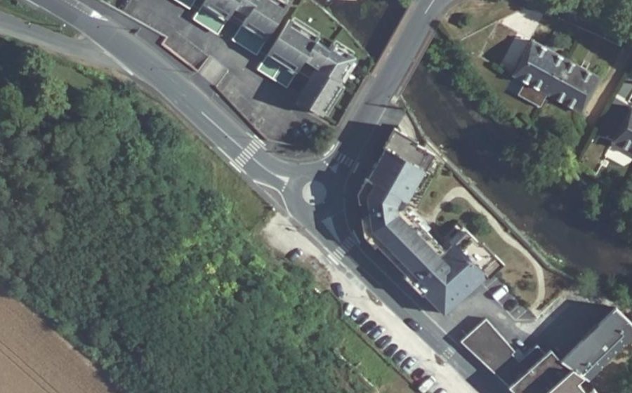 Vue aérienne du Mini-giratoire n°32031075