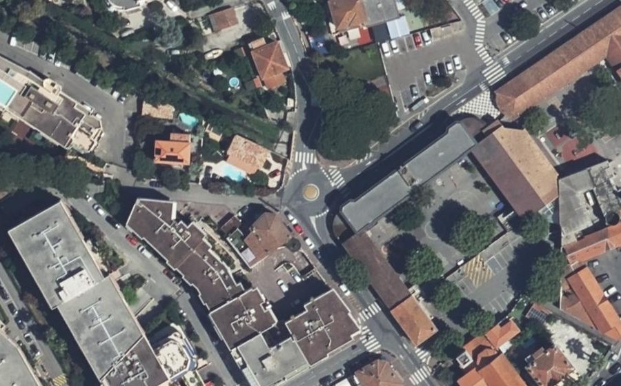 Vue aérienne du Mini-giratoire n°32861772