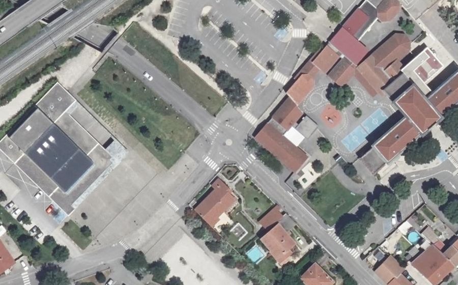Vue aérienne du Mini-giratoire n°38899628