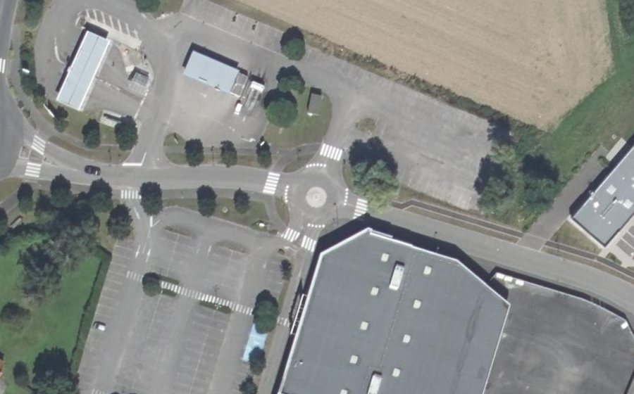 Vue aérienne du Mini-giratoire n°42382255