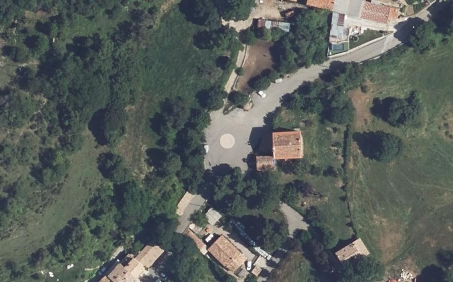 Vue aérienne du Mini-giratoire n°48028769