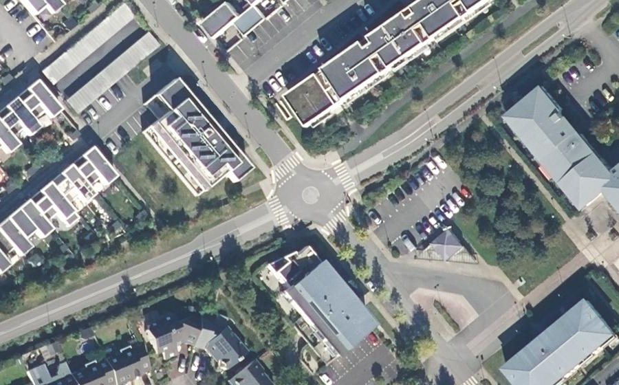 Vue aérienne du Mini-giratoire n°60942903
