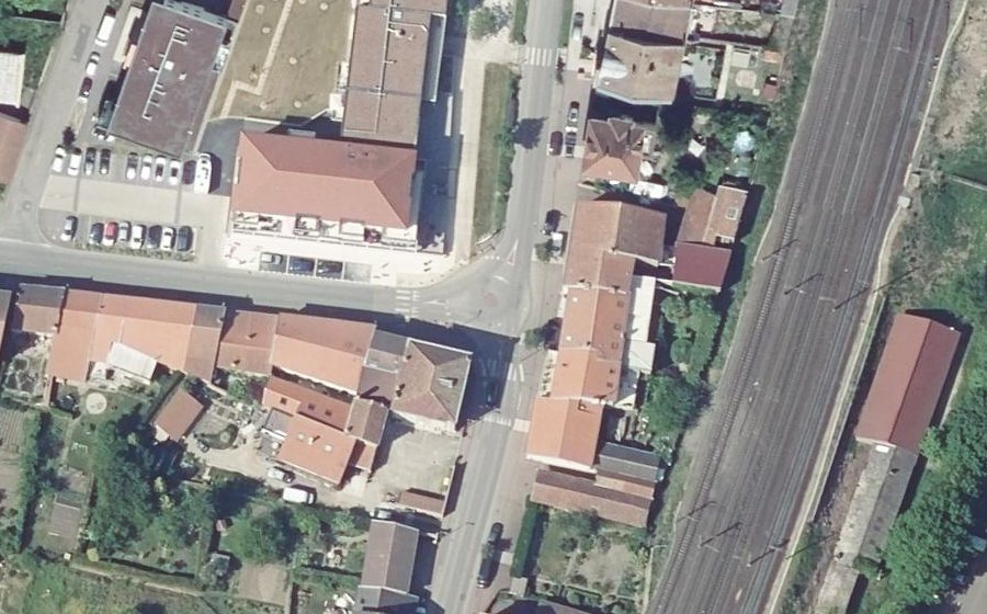 Vue aérienne du Mini-giratoire n°61271256