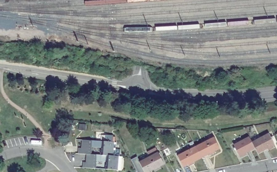 Vue aérienne du Mini-giratoire n°64924575