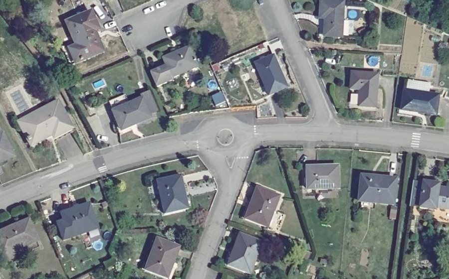 Vue aérienne du Mini-giratoire n°70853093