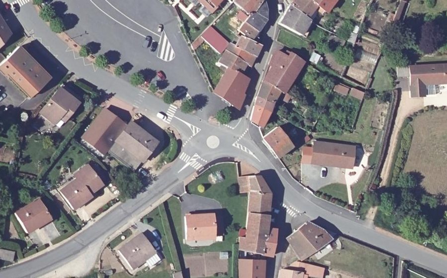 Vue aérienne du Mini-giratoire n°82277938