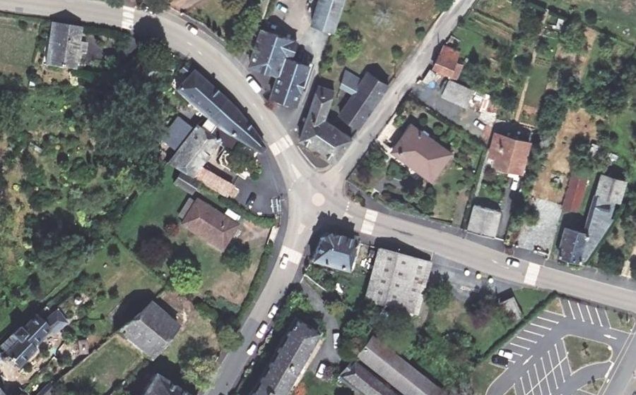 Vue aérienne du Mini-giratoire n°83603487