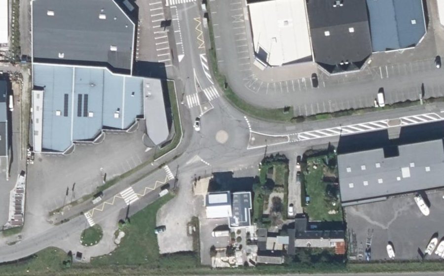Vue aérienne du Mini-giratoire n°95948981