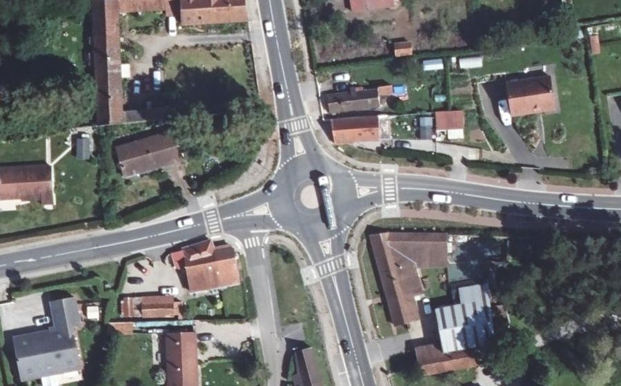Vue aérienne du Mini-giratoire n°97679290