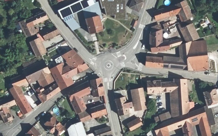 Vue aérienne du Mini-giratoire n°97968121
