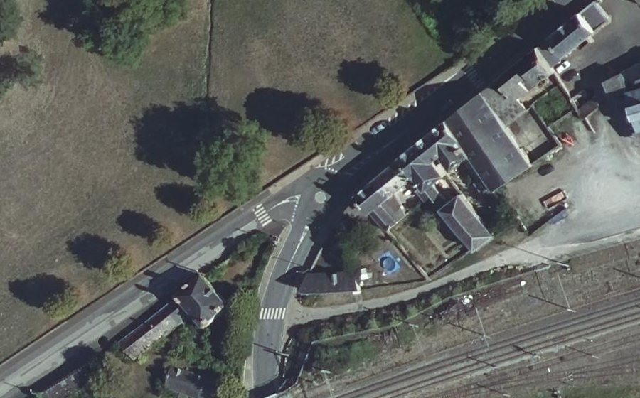 Vue aérienne du Mini-giratoire n°98322652