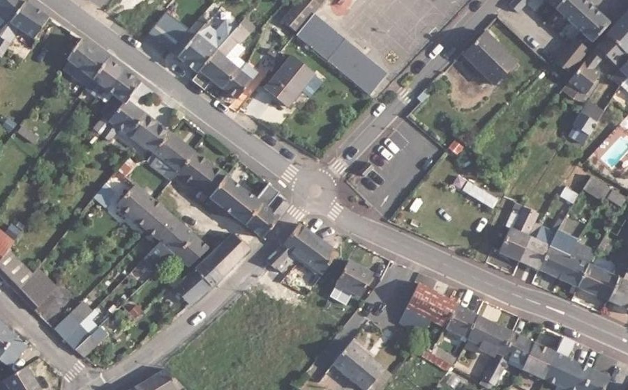Vue aérienne du Mini-giratoire n°104352966
