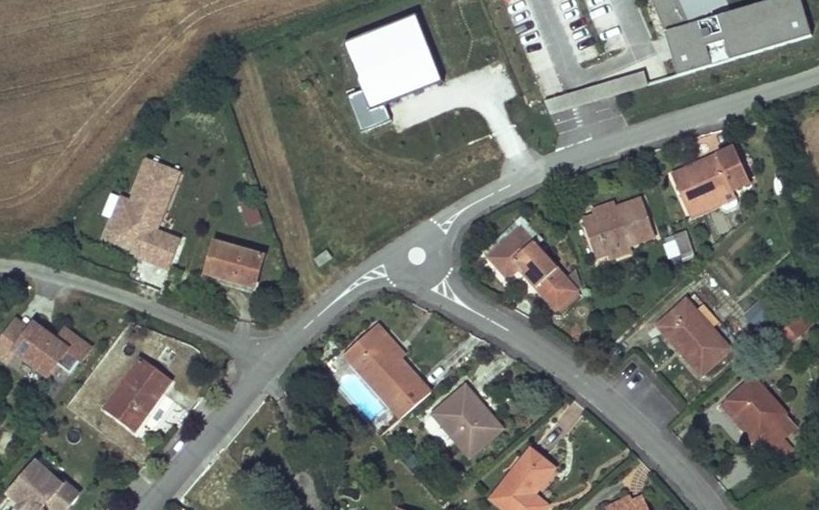 Vue aérienne du Mini-giratoire n°134402944