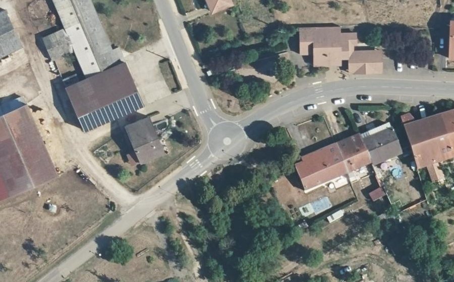 Vue aérienne du Mini-giratoire n°149323293