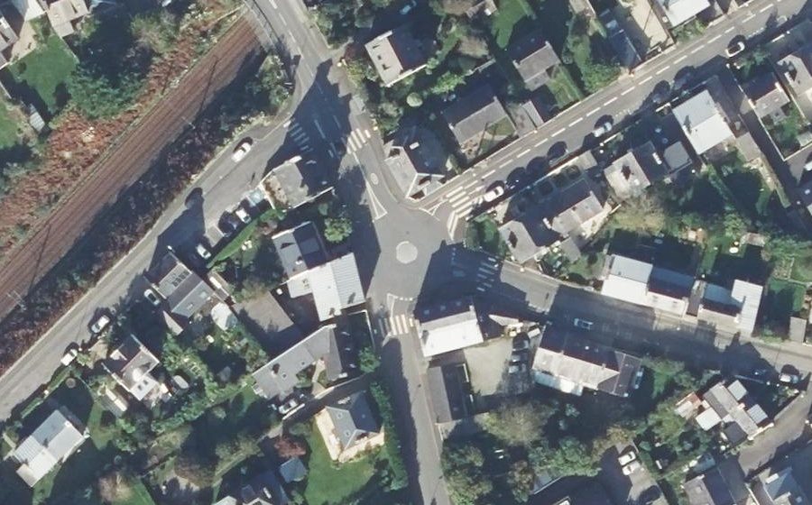 Vue aérienne du Mini-giratoire n°158873866