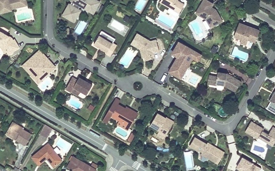 Vue aérienne du Mini-giratoire n°160075799