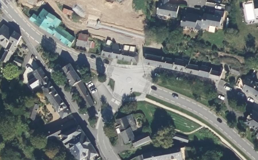 Vue aérienne du Mini-giratoire n°164390442