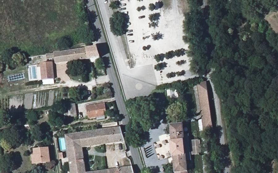 Vue aérienne du Mini-giratoire n°166866631