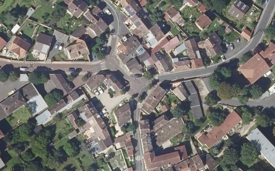 Vue aérienne du Mini-giratoire n°168850470