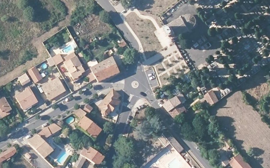 Vue aérienne du Mini-giratoire n°181287297
