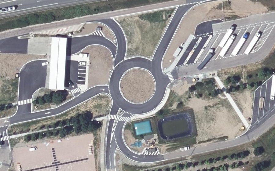 Vue aérienne du Rond-point anonyme n°10018678