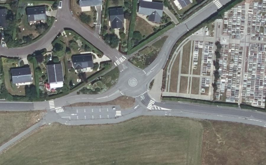 Vue aérienne du Mini-giratoire n°191980648