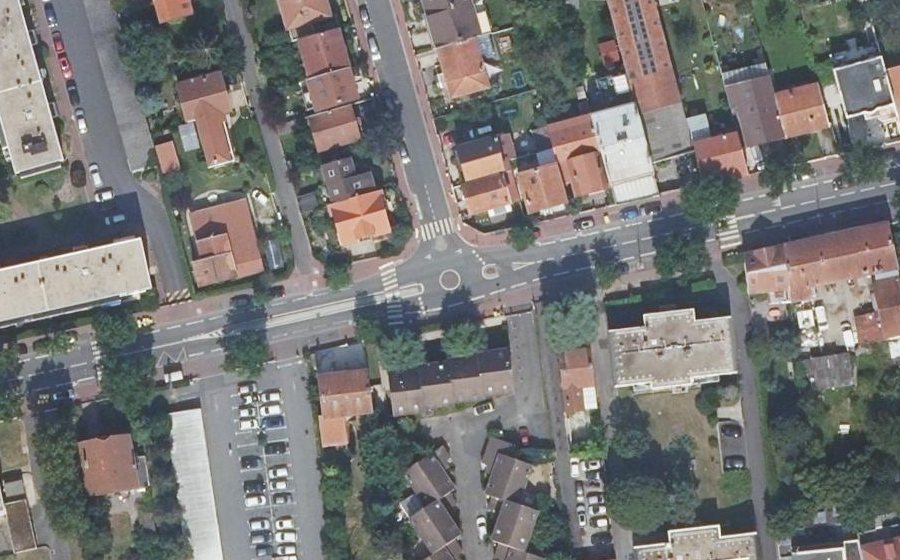 Vue aérienne du Mini-giratoire n°203281403