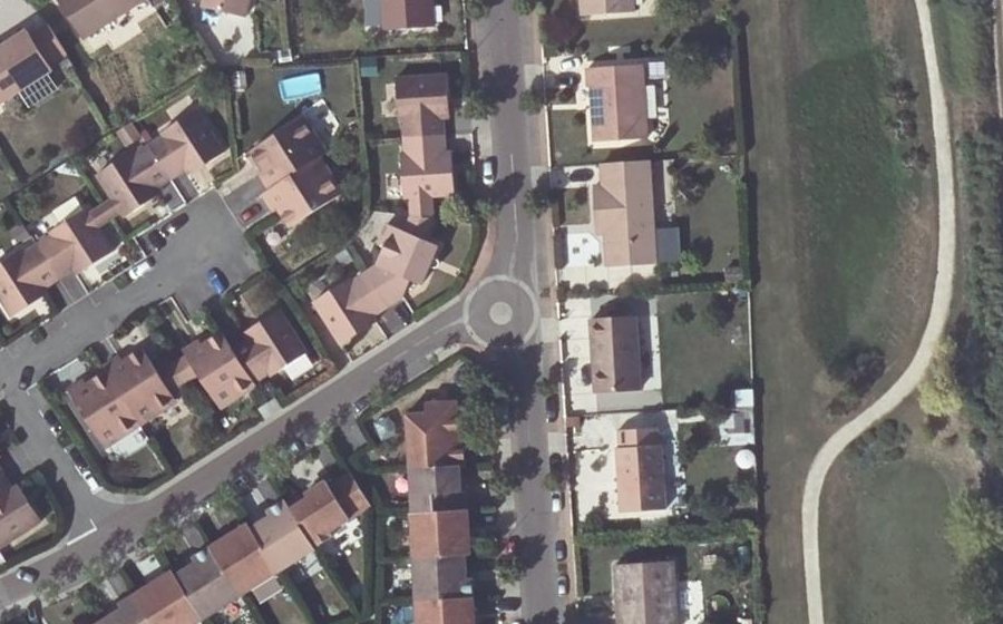 Vue aérienne du Mini-giratoire n°205398013