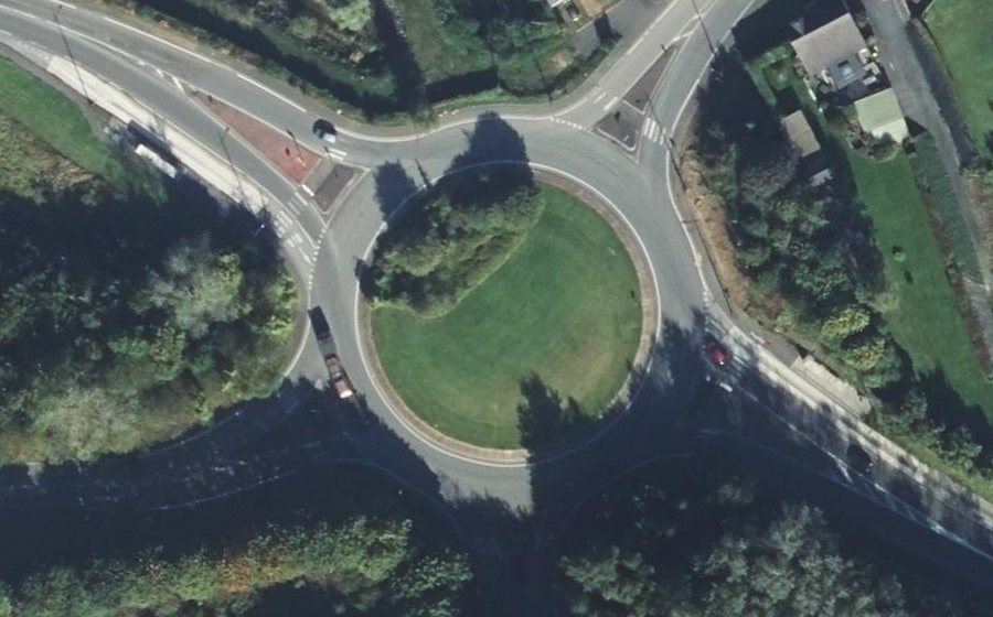 Vue aérienne du Rond-point anonyme n°100217572