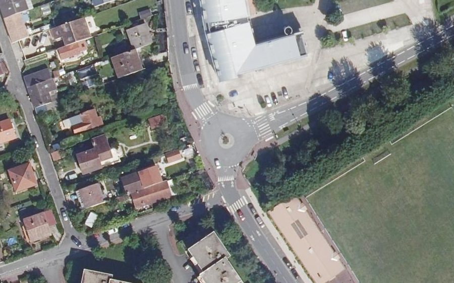 Vue aérienne du Mini-giratoire n°218202745