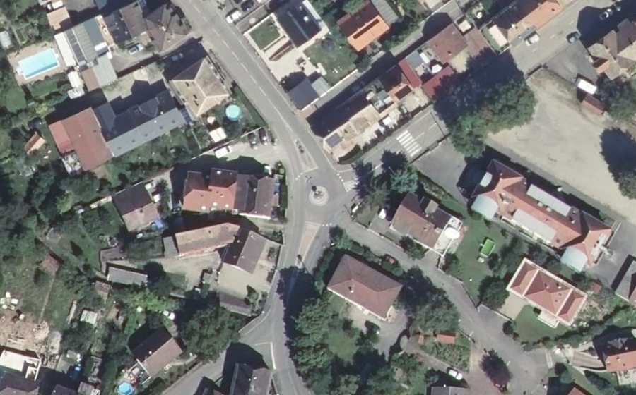 Vue aérienne du Mini-giratoire n°228211563