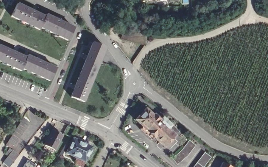 Vue aérienne du Mini-giratoire n°229965309