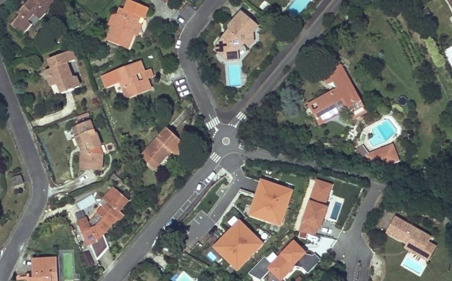 Vue aérienne du Mini-giratoire n°231251840