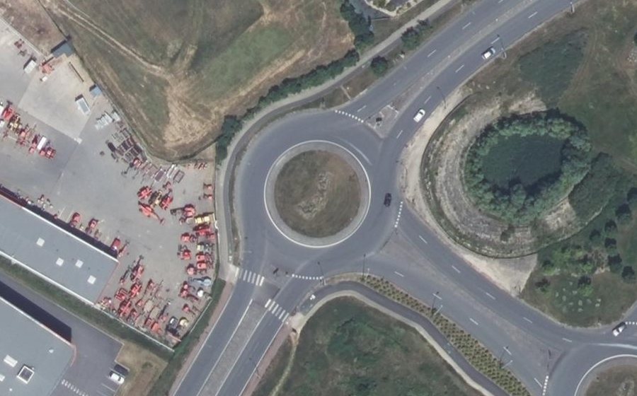 Vue aérienne du Rond-point anonyme n°100234319