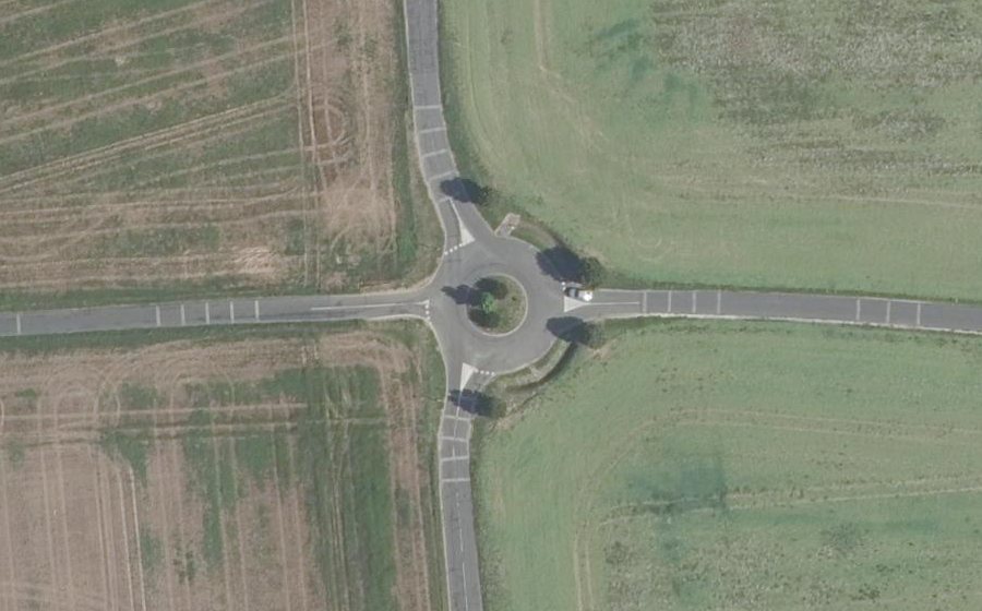 Vue aérienne du Rond-point anonyme n°1002402292