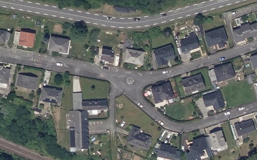Vue aérienne du Mini-giratoire n°241760957
