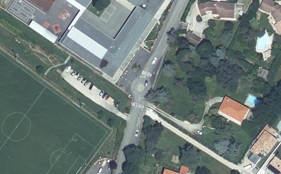Vue aérienne du Mini-giratoire n°246648193