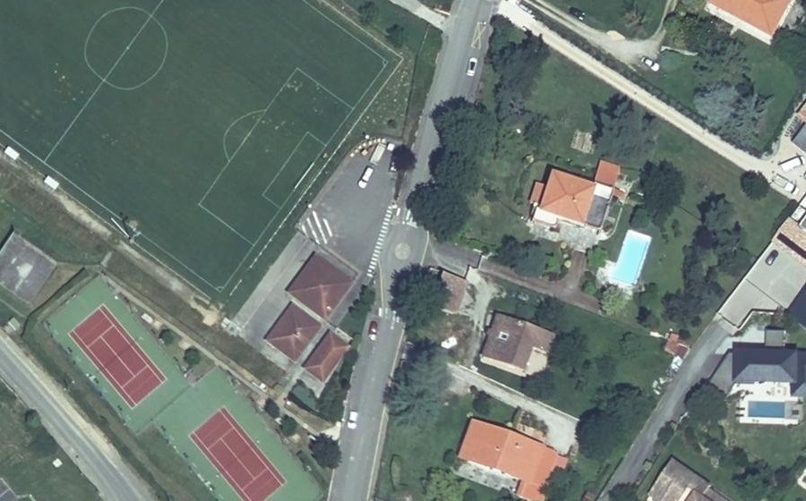 Vue aérienne du Mini-giratoire n°246648194