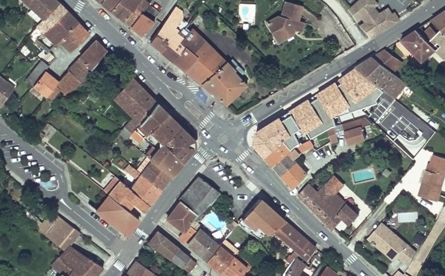 Vue aérienne du Mini-giratoire n°246648504