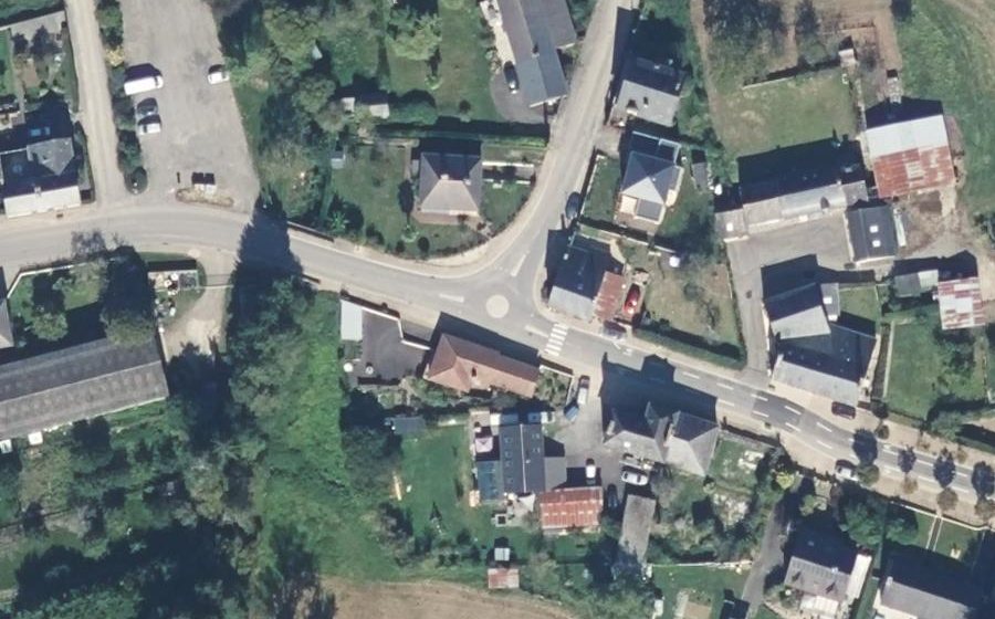 Vue aérienne du Mini-giratoire n°246678333