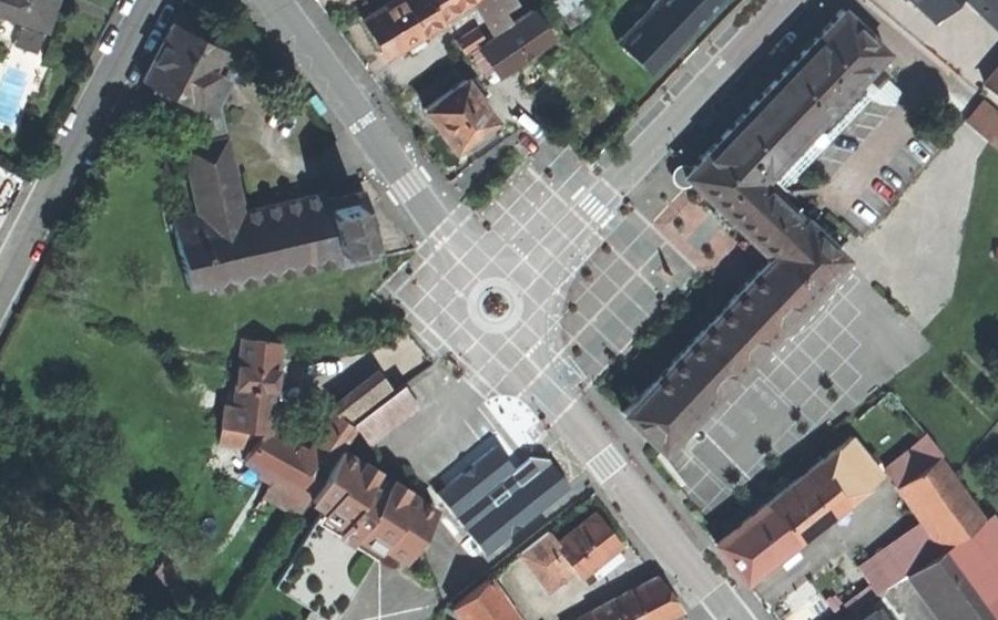 Vue aérienne du Mini-giratoire n°247458740