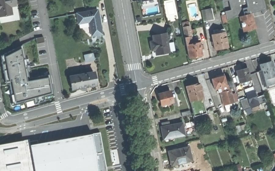 Vue aérienne du Mini-giratoire n°247692655