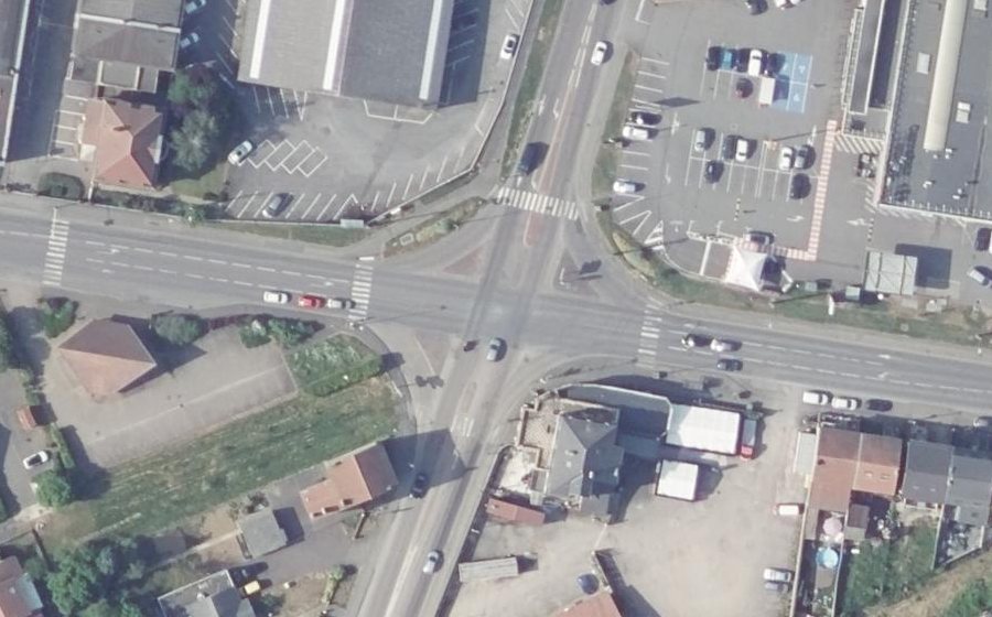 Vue aérienne du Mini-giratoire n°248206397
