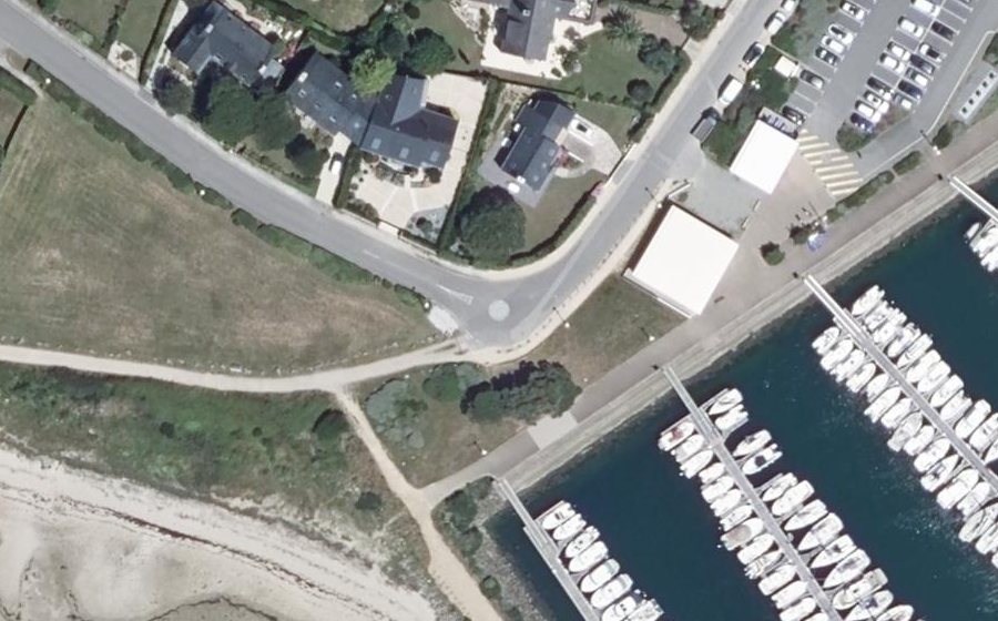 Vue aérienne du Mini-giratoire n°248418295