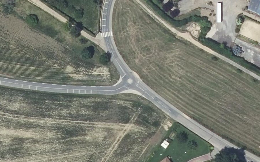 Vue aérienne du Mini-giratoire n°248479727